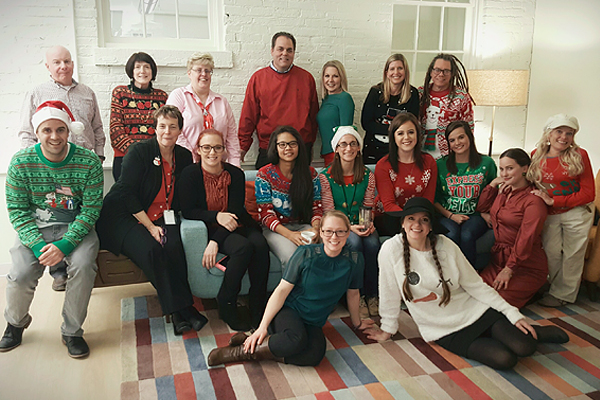 Job News Recruiting Site for Employers Team Photo